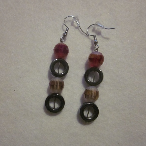 Handmade/Lovindi Jewelry - NWOT. Hematite Ring Earring